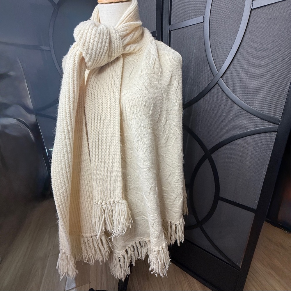 Vintage 1960s 1970s Wintuk Knit Sweater Poncho Cape w Scarf Collar Cream OSFM? - Picture 4 of 17